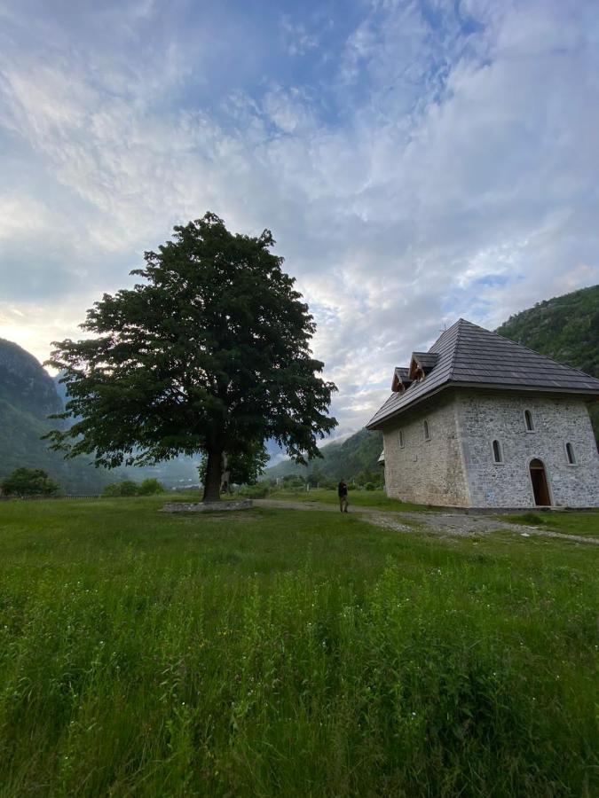 Bujtina Carku Theth Exterior foto