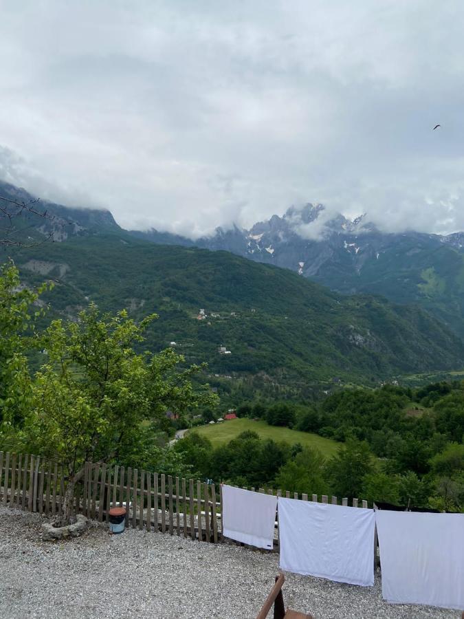 Bujtina Carku Theth Exterior foto