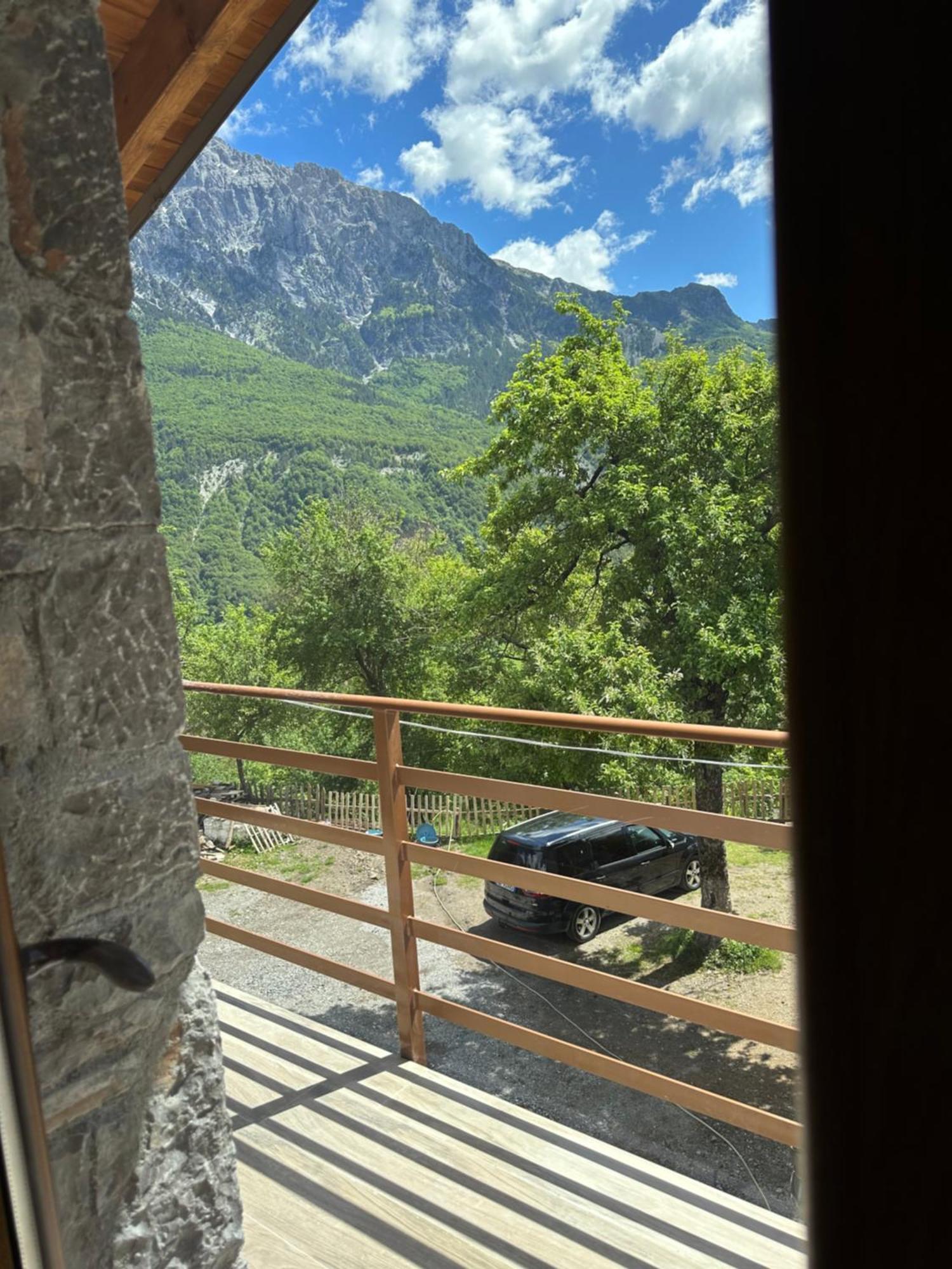 Bujtina Carku Theth Exterior foto