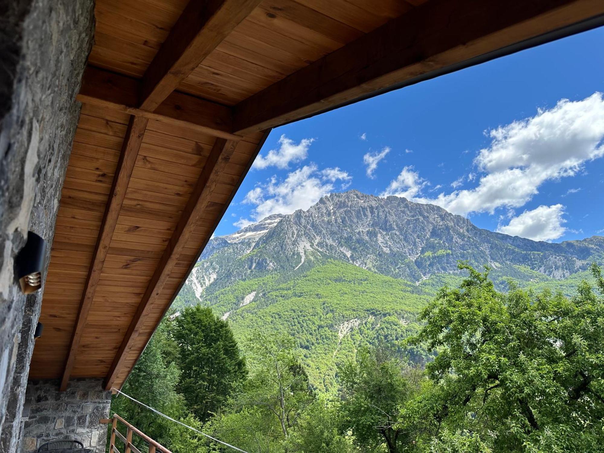 Bujtina Carku Theth Exterior foto